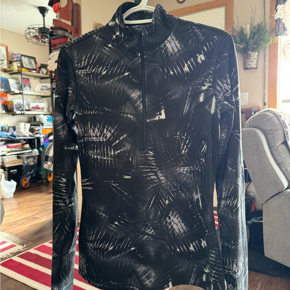 Nike Black and White Women's Sweatshirt